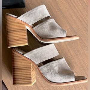 Black heel. Light grey suede. Fits like a 7.5